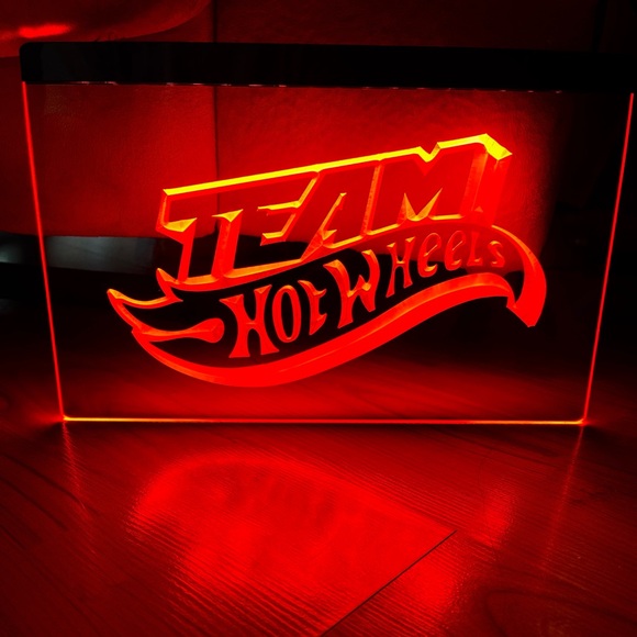 TEAM HOT WHEELS LED NEON LIGHT SIGN 8x12 - Picture 1 of 3